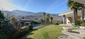 Pool - Family home in La Garrotxa Natural Park (Les Planes d'Hostoles)