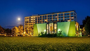 A modern hotel with a large building and a smaller annex. - 2 Person Holiday Park Home in Sulzbach (Sulzbach)