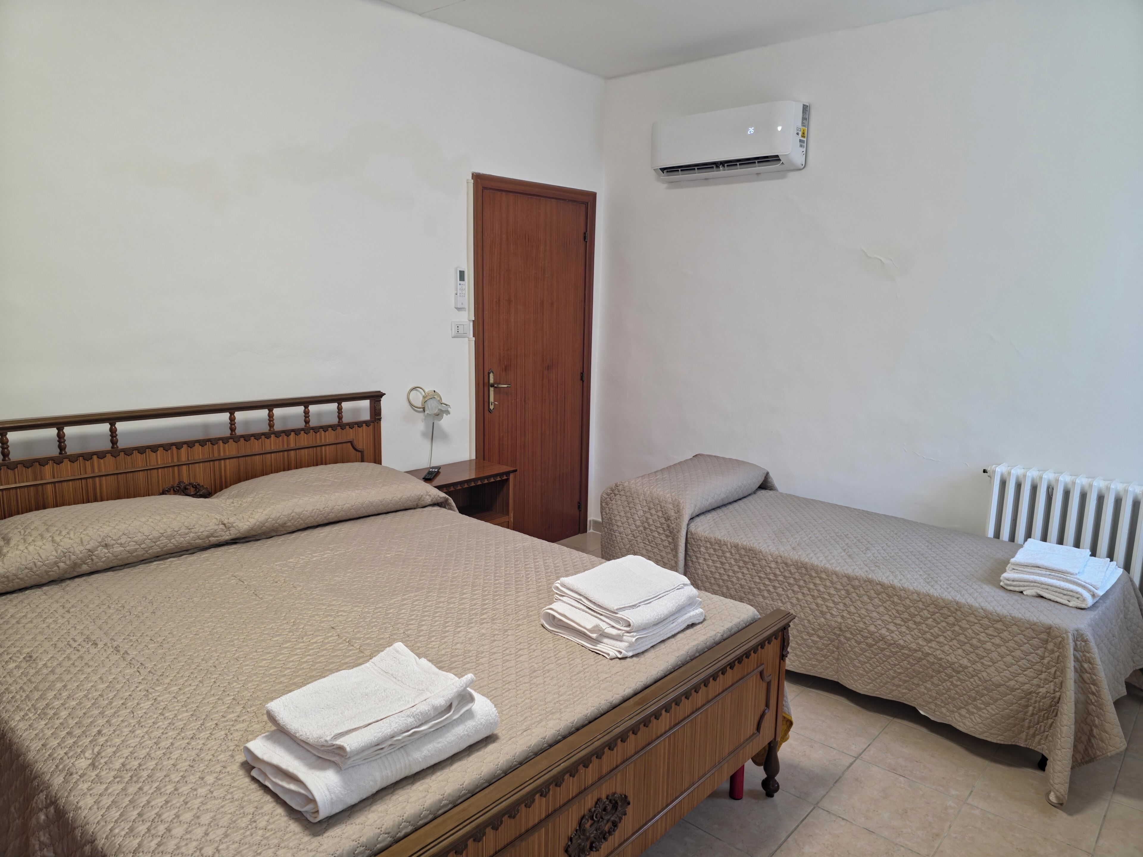Standard Townhome, Non Smoking | Laptop workspace, blackout curtains, free WiFi