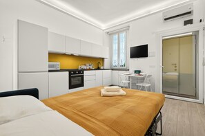 Iron/ironing board, WiFi, bed sheets - Vrbo Property (Milano)