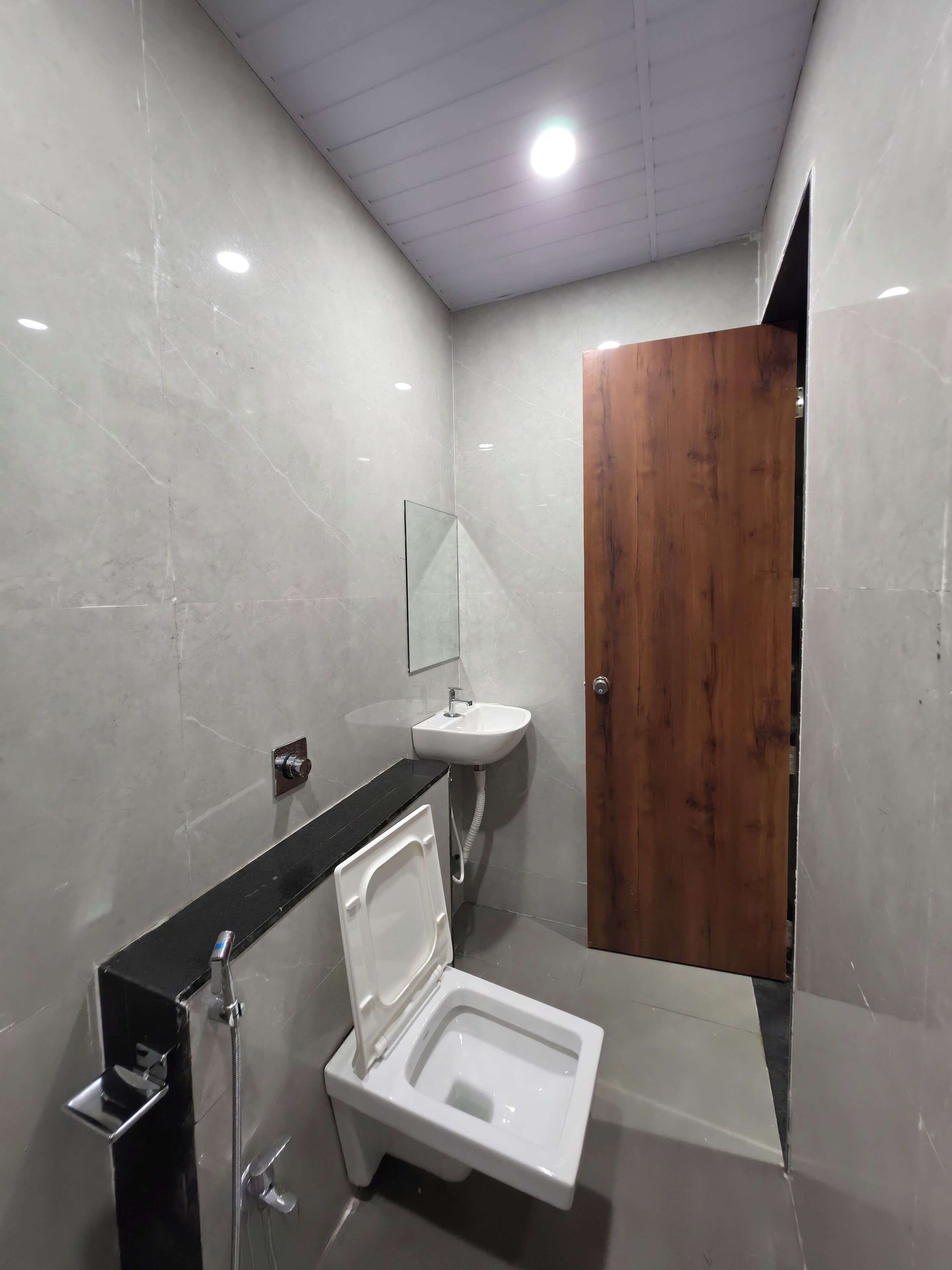 Habitació doble Deluxe | Bany | Dutxa, tovalloles i sabó 