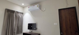 Nilay Inn