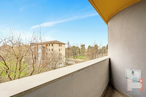 Property grounds - LAB17: Spacious and bright apartment for 7 in Milan (Milano)