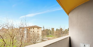 Property grounds - LAB17: Spacious and bright apartment for 7 in Milan (Milano)