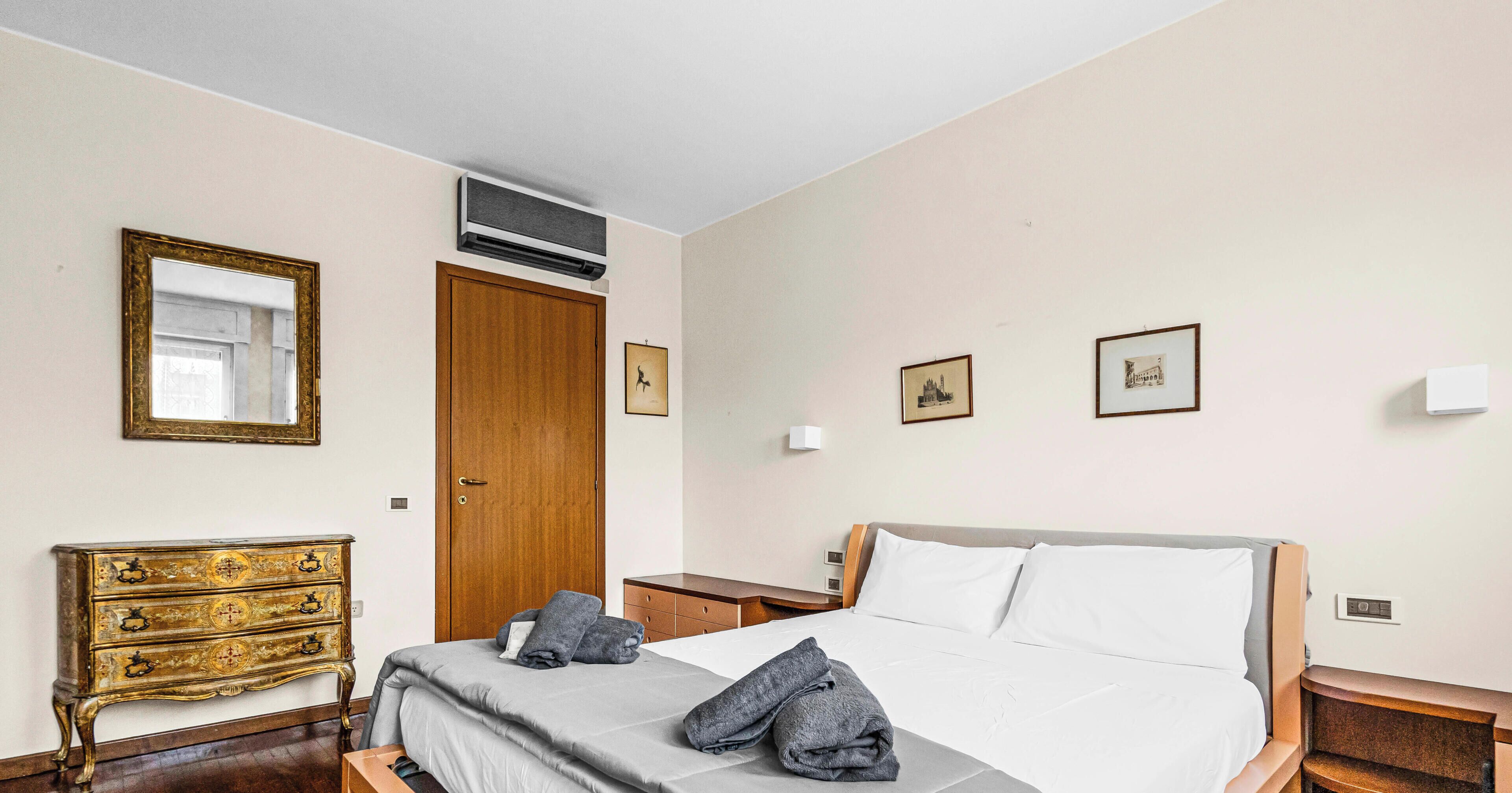 2 chambres, fer et planche à repasser, accès à Internet, literie fournie