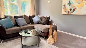 Rumah | 4 kamar tidur dan internet