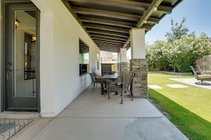 Interior - Santa Teresa Retreat w/ Outdoor Fireplace (Santa Teresa)