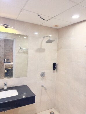 Bathroom - Cozy 1-bedroom building in serene Lucknow with AC comfort (Lucknow)
