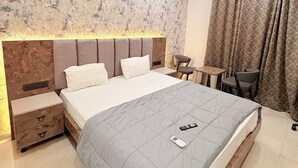Unclassified image, 5 of 8, button - Cozy 1-bedroom building in serene Lucknow with AC comfort (Lucknow)