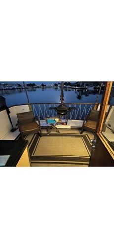 Live like a movie star on a 68 ft yacht