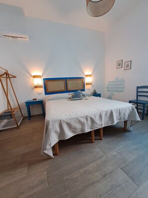 WiFi, bed sheets - Vrbo Property (Tresnuraghes)