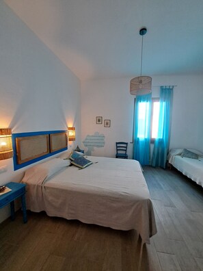 WiFi, bed sheets - Vrbo Property (Tresnuraghes)