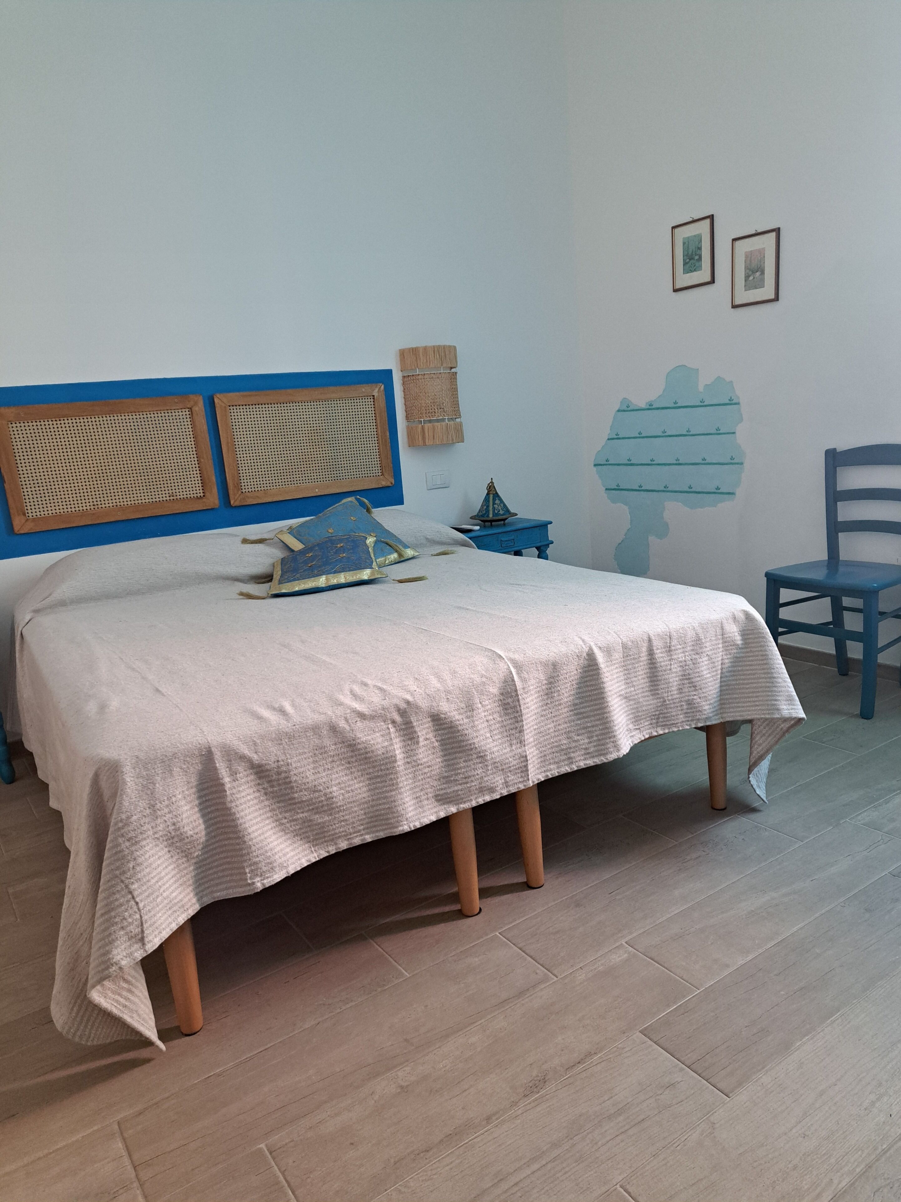1 chambre, bureau, Wi-Fi gratuit, draps fournis