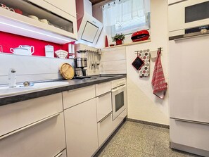 Private kitchen - Cosy apartment for 2 people with WIFI, TV and terrace (Wittstock)