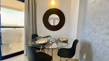 Apartment | Dining