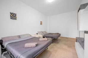 Room - MA26 [San Siro] Large - New apartment - (Lombardia)