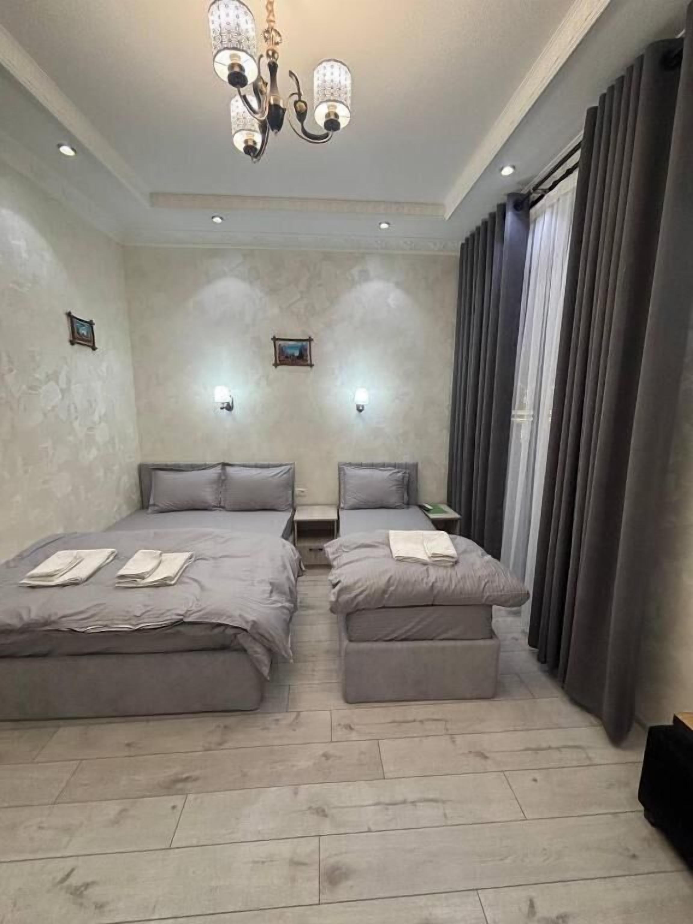 Chambre Triple Familiale, vue ville
