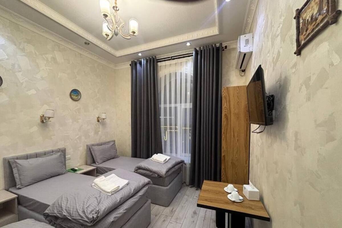 Standard Triple Room, City View
