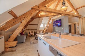 Interior - ✨ L'Ecrin Précieux – Air Conditioning, Spa, Sauna, 2 Master Suites & Fitness Area (Cluses)