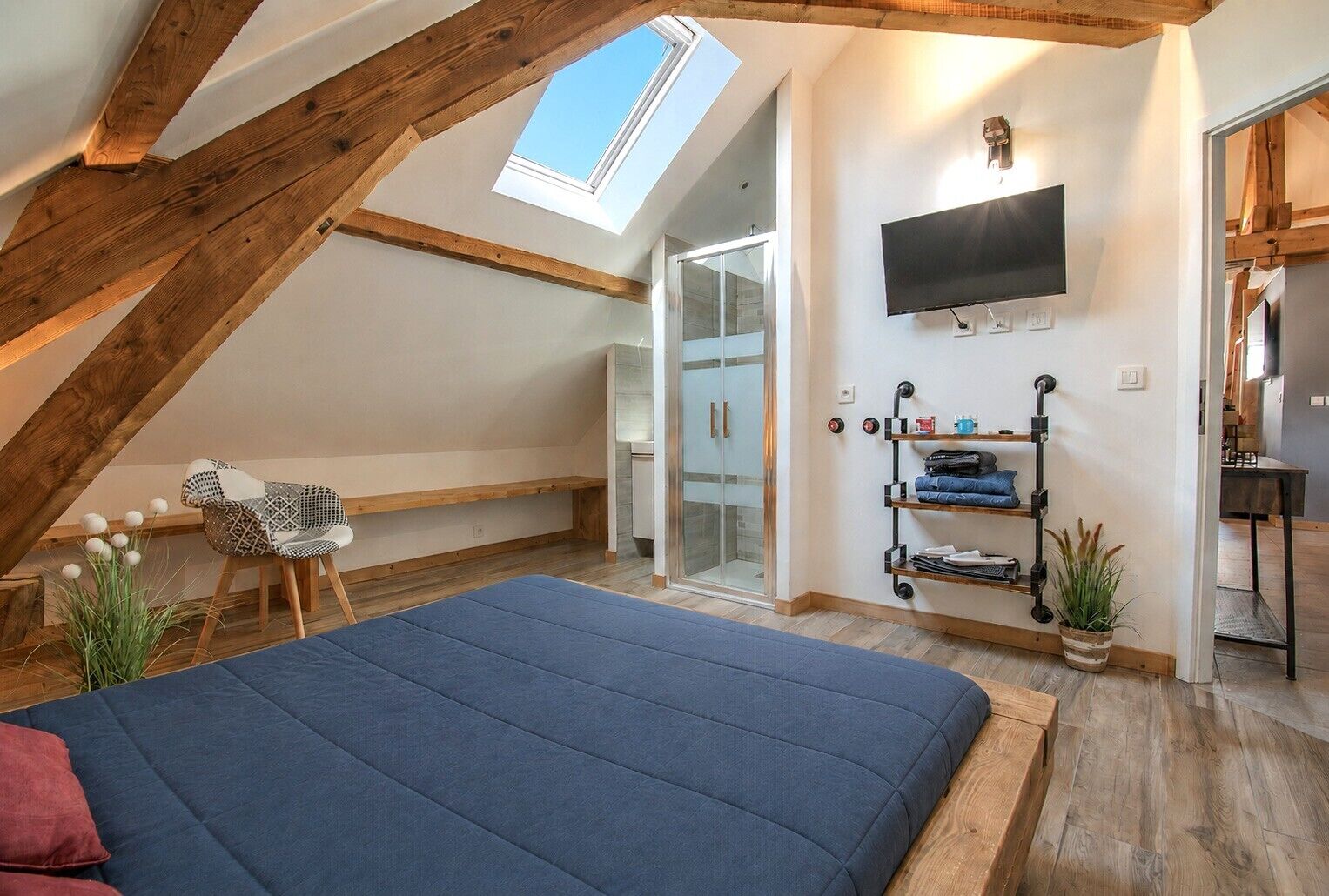 Fer et planche à repasser, Wi-Fi, draps fournis