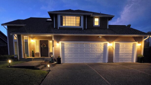 Exterior - Silverdale 3-bedroom Home • Near Hospital, Bangor & PSNS with cool AC breeze (Silverdale)