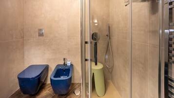 Dusche, Bidet