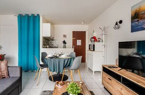 Interior - Vrbo Property (Sevran)