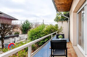 Outdoor dining - Cozy Studio - CDG - Exhibition Center - ARENA Grand Paris (Sevran)
