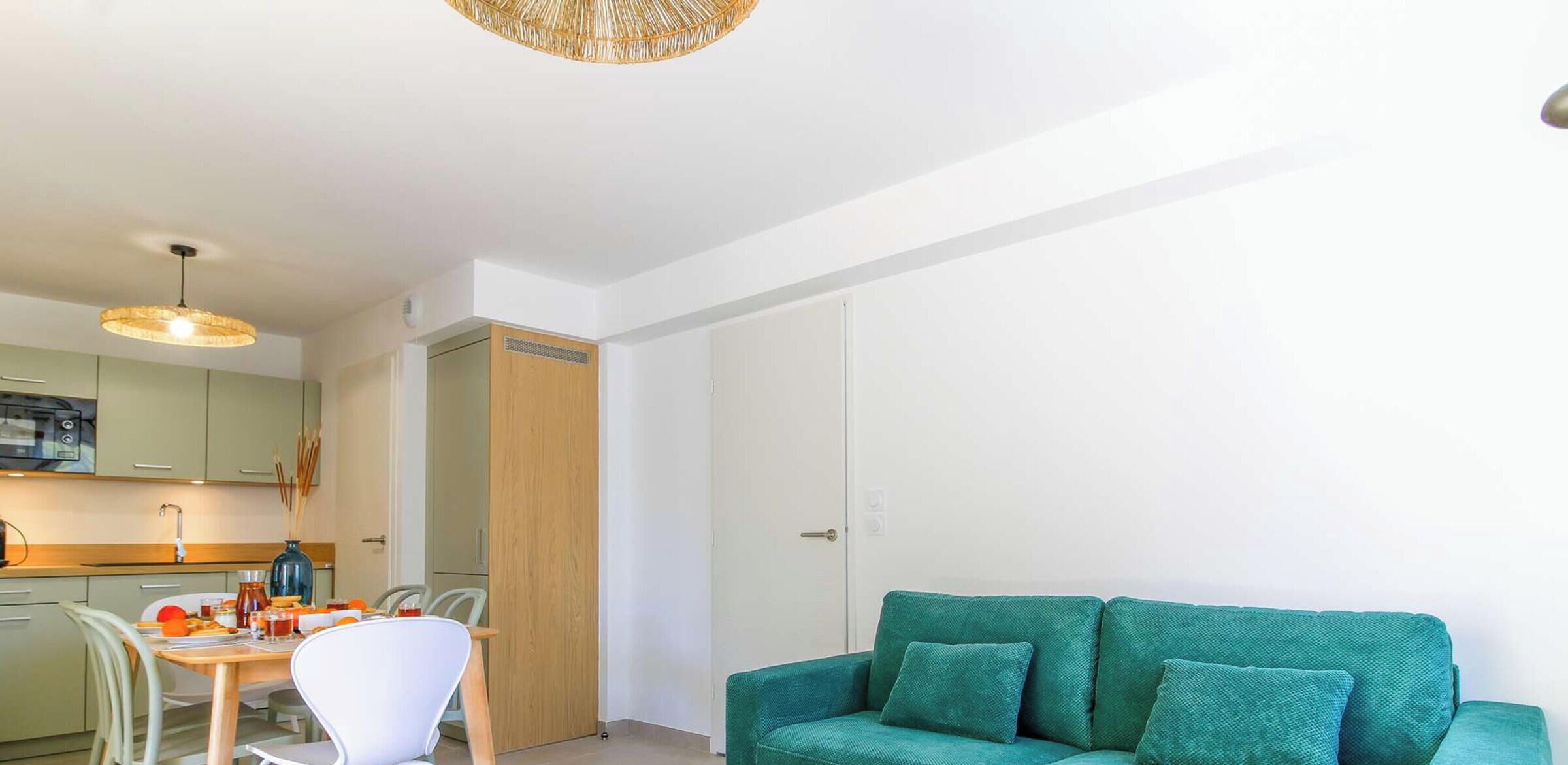 Apartment With Terrace, Pets Welcome - 6 Guests - Bormes-les-Mimosas