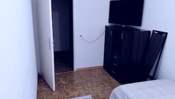 2 slaapkamers, een strijkplank/strijkijzer, wifi