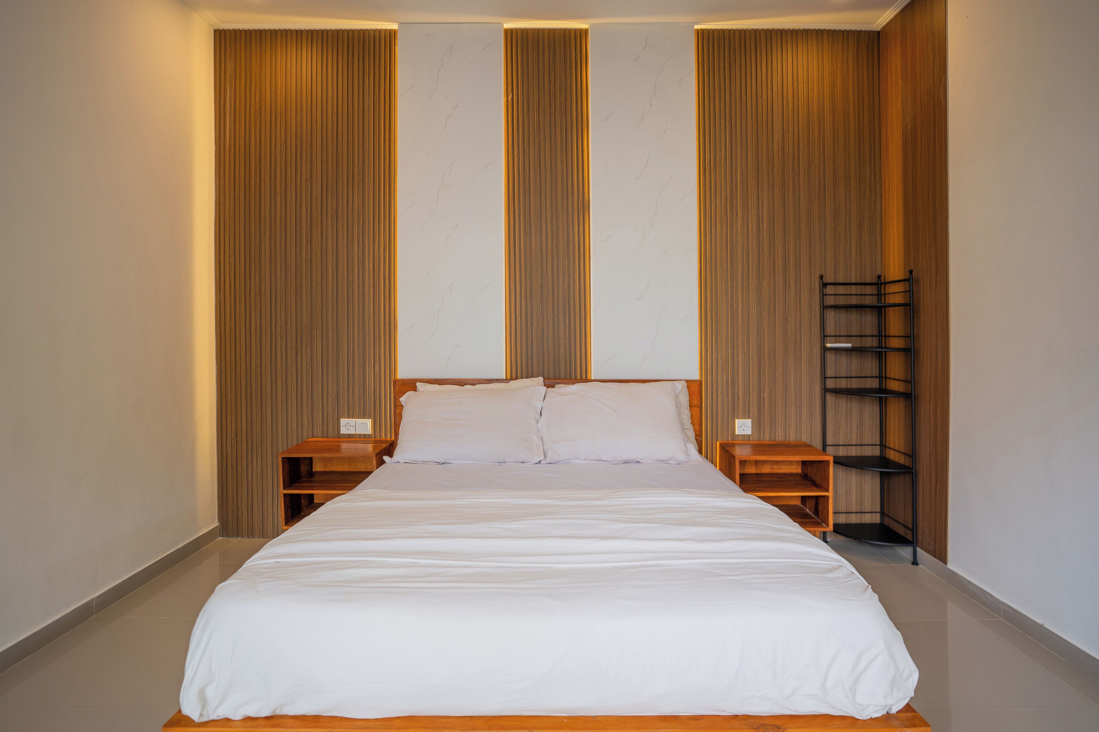 Comfort Villa, 2 Bedrooms, Kitchenette, Garden View | Peti besi dalam bilik, Wi-fi percuma 