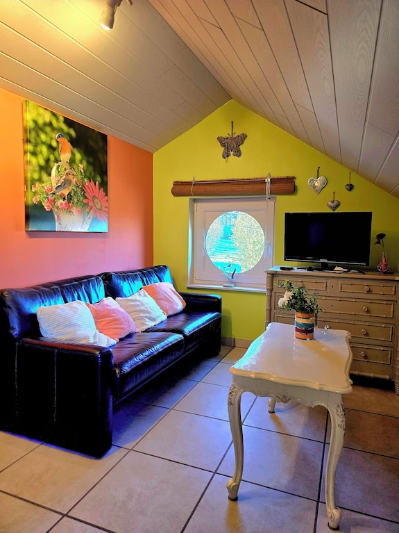 A L'orée Des Bois, Un Appartement Dans Nos Belles Ardennes Belges. - Paliseul