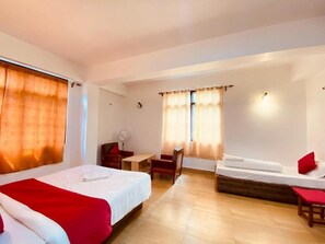 Deluxe Triple Room, City View | Free WiFi - Twin Garden by TAPSOM (Gangtok)