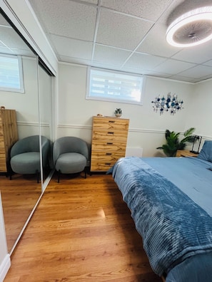 1 chambre, fer et planche à repasser, accès au Wi-Fi (inclus)