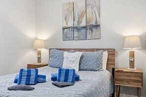 Schreibtisch, Bügeleisen/Bügelbrett, kostenloses WLAN, Bettwäsche