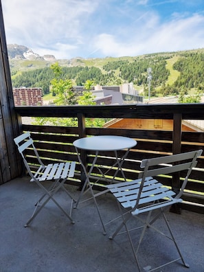 Property grounds - Renovated Apartment in Super Dévoluy with Heated Pool and Sauna (Dévoluy)