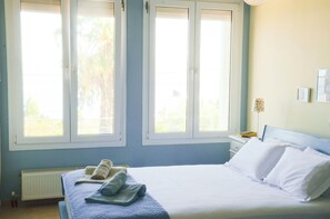 3 bedrooms, iron/ironing board, free WiFi, bed sheets