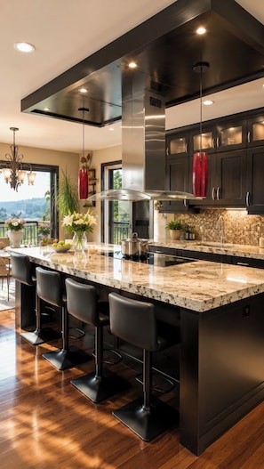 Fridge, microwave, oven, stovetop - Luxury Executive Home | Family Retreat | City View (Calgary)