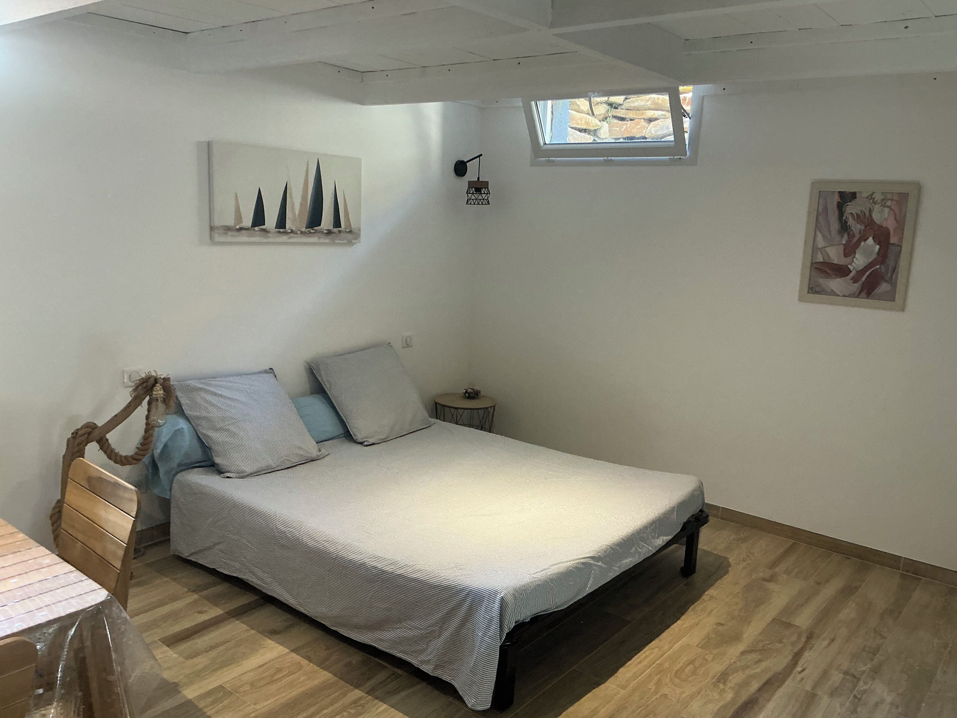 Reisbedje, gratis wifi, beddengoed