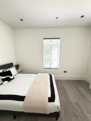 Room - Central Link Studio (London)
