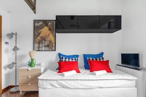 Iron/ironing board, Internet, bed sheets - Corso Venezia: Comfort and Relaxation in the Center of Milan (Milano)