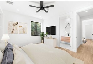 4 bedrooms, desk, iron/ironing board, free WiFi - Luxury Relaxing Waterfront House - Heated Pool - 4BD - Family and Pets Friendly (Port Charlotte)