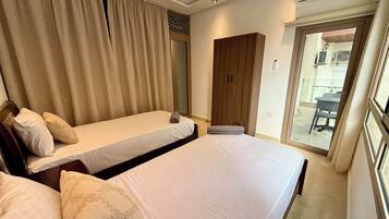 2 chambres, fer et planche à repasser, Wi-Fi, draps fournis