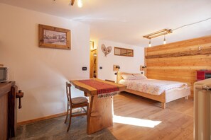 Internet, bed sheets - Vrbo Property (Piemonte)