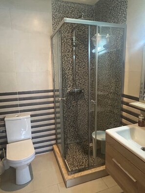 Bathroom - Vrbo Property (Bouznika)
