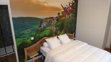 2 bedrooms, iron/ironing board, bed sheets