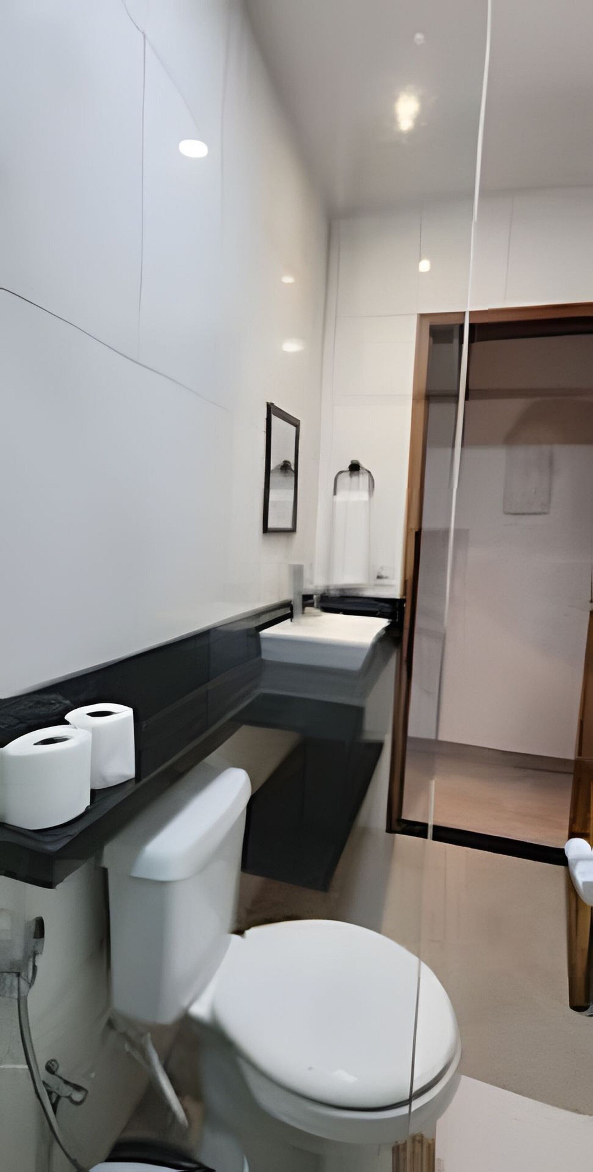 Studio | Badezimmer | Dusche, kostenlose Toilettenartikel, Haartrockner, Handtücher