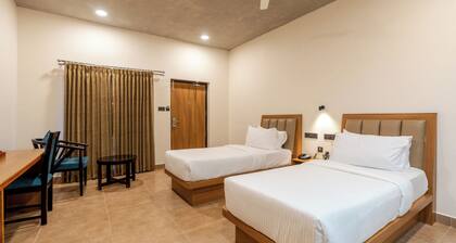 LEISURE RESORT