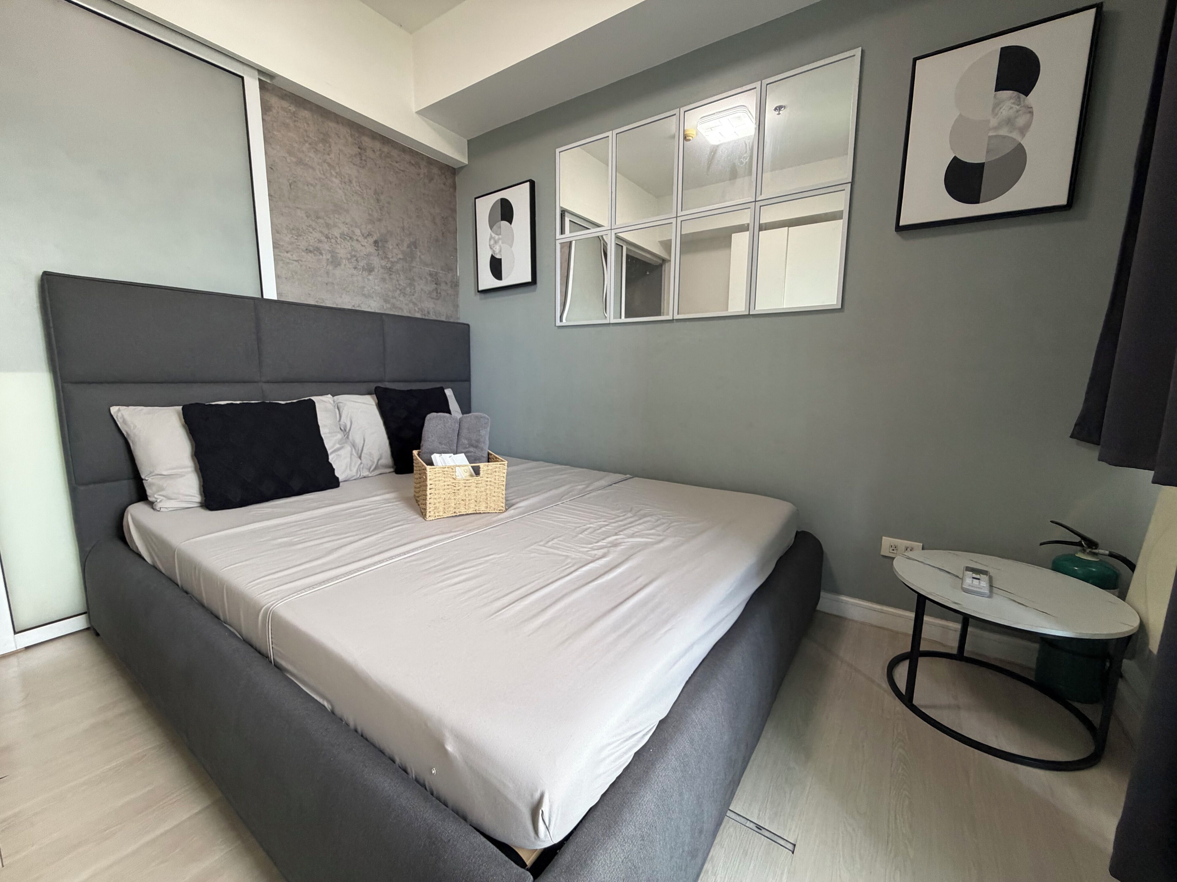 2 bedrooms, WiFi (free), bed sheets