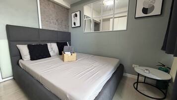 2 bedrooms, WiFi (free), bed sheets